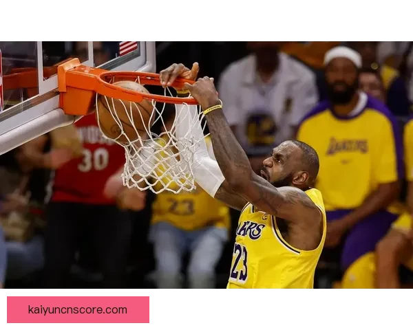 名记曝詹姆斯离开湖人后候选下家 勇士骑士尼克斯有望成新东家